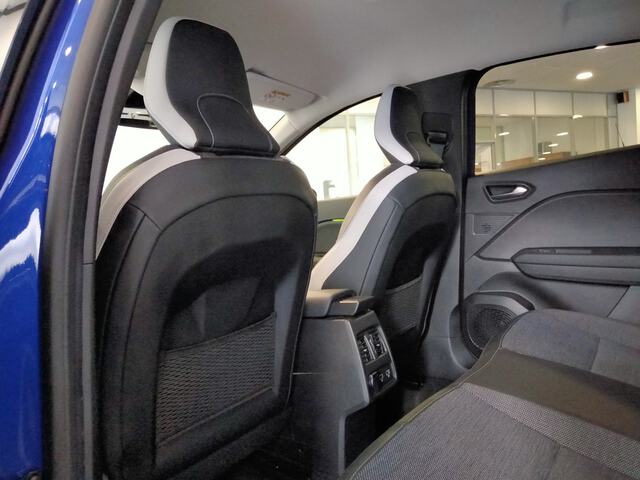 Inside Captur  Azul Rayo con techo 