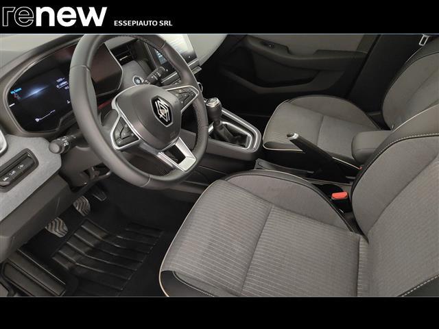 RENAULT Clio 00077171_VO38013127