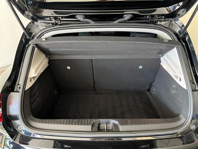 RENAULT Clio 03307059_VO38043894