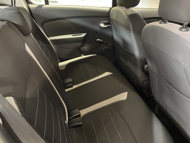 Inside Sandero  Negro Nacarado