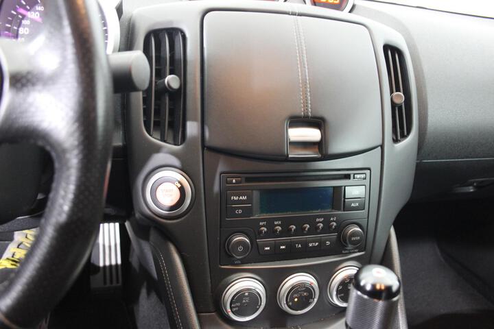 Inside 370Z  GRIS