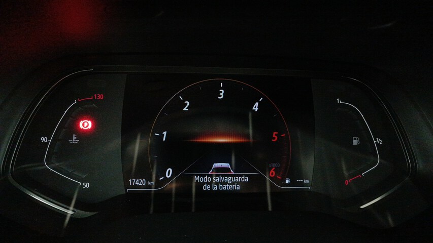 Inside Captur Diesel  Rojo Deseo