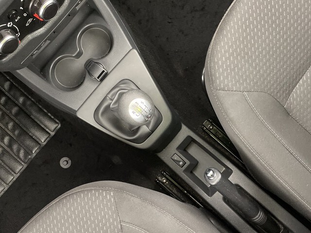 Inside Lodgy Diesel  Gris Higland