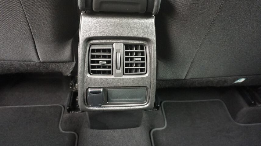 Inside Captur  Gris Highland