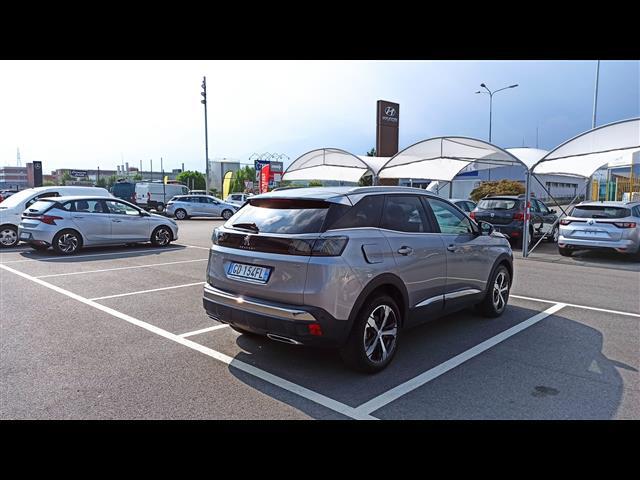 PEUGEOT 3008 00024053_VO38013404