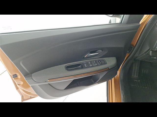 DACIA Sandero 00948842_VO38023732