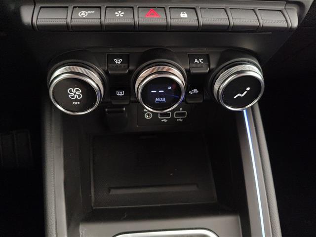 RENAULT Clio 00189280_VO38023507