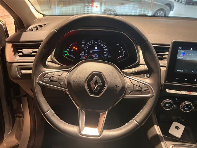 RENAULT Captur 01249485_VO38013065