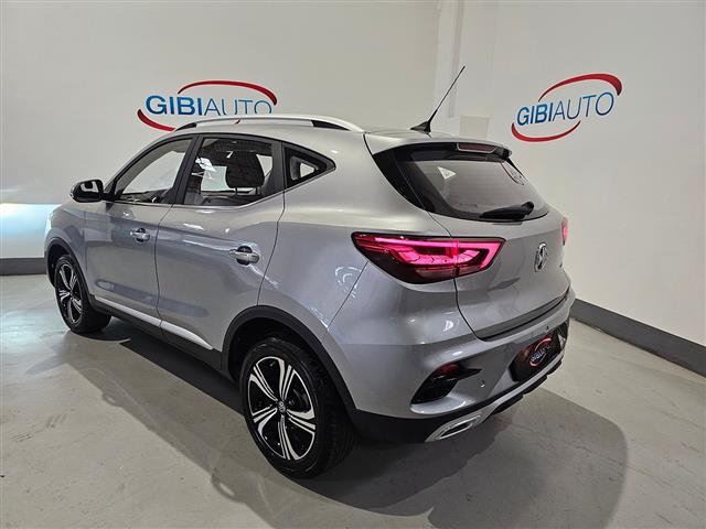 MG ZS 2021 02416129_VO38013170