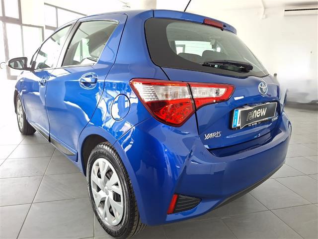 TOYOTA Yaris 00753235_VO38013074