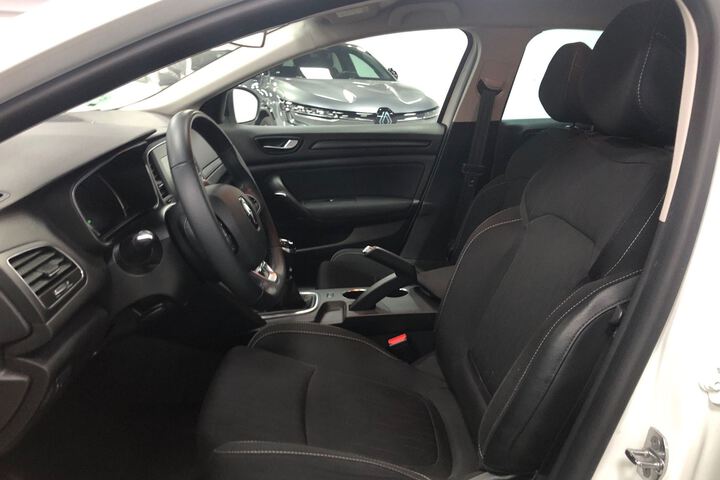 Inside Mégane Sport Tourer  Blanco Glaciar