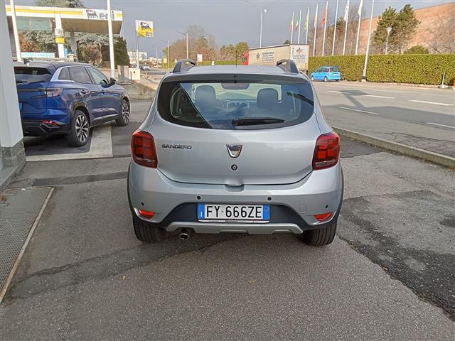 DACIA Sandero  Stepway 00025718_VO38013404