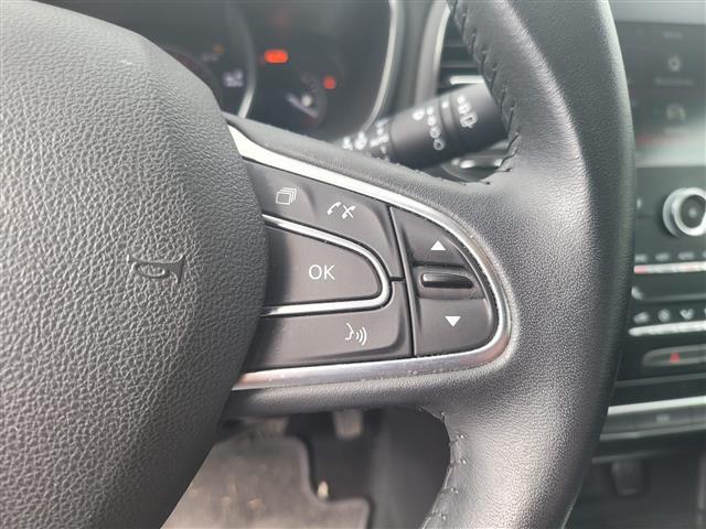 RENAULT Megane 00023466_VO38013404