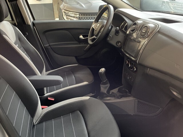 Inside Sandero  Gris Platino