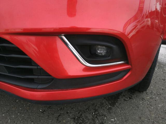 Außenausstattung Clio Dezir-Rot            rot