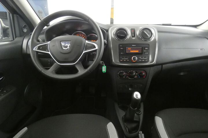 Inside Sandero  Negro Nacarado