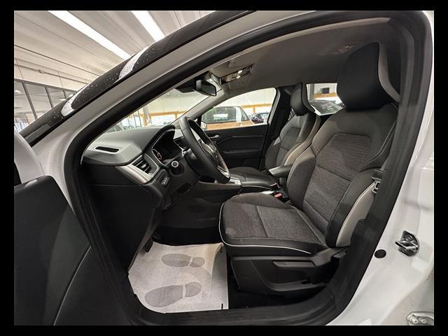 RENAULT Captur 00080606_VO38023184