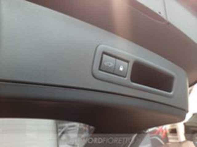 LEXUS UX 2019 01883113_VO38013067
