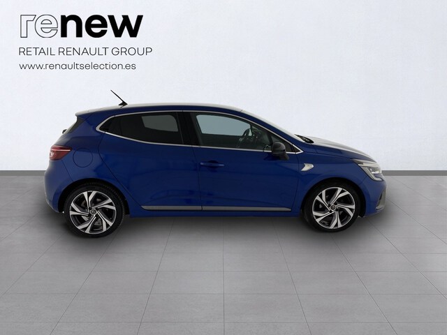 Outside Clio  Azul Rayo