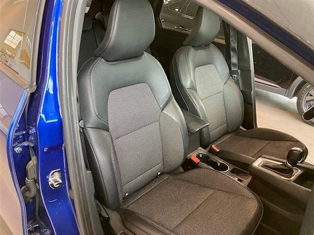 RENAULT Captur 00015885_VO38023184