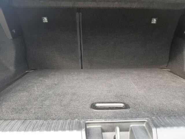 Inside Captur  Azul Volga con techo