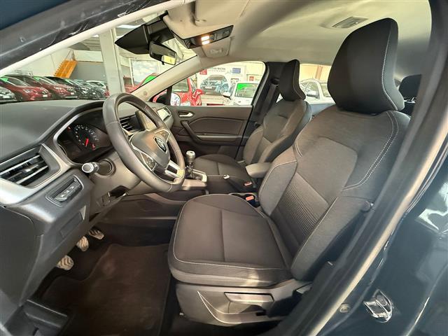 RENAULT Captur 00015358_VO38023184