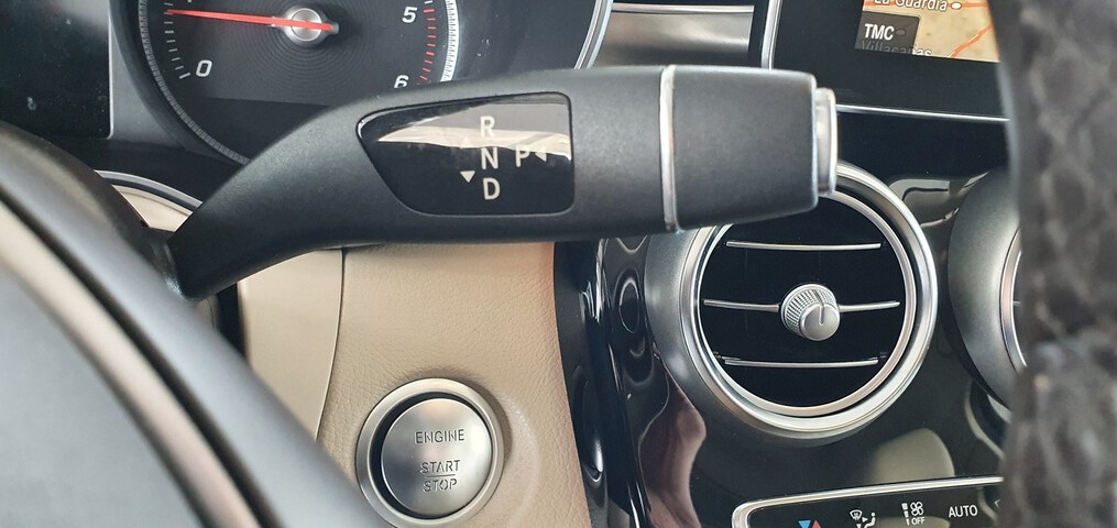 Inside Clase GLC X253 Diesel  Negro Obsidiana