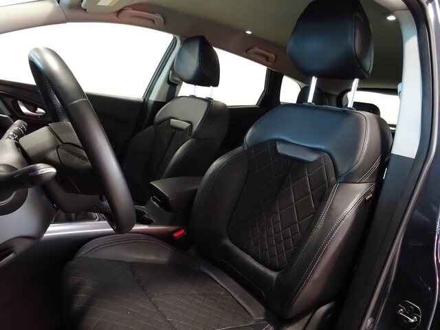 Inside Kadjar  GRIS TITANIUM