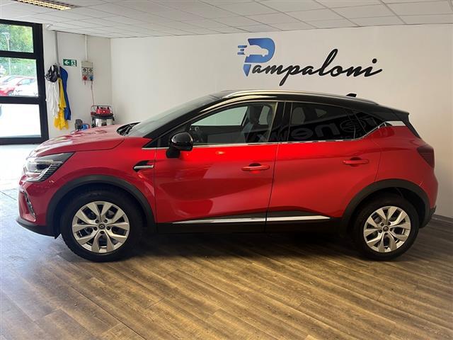 RENAULT Captur 03301260_VO38043894