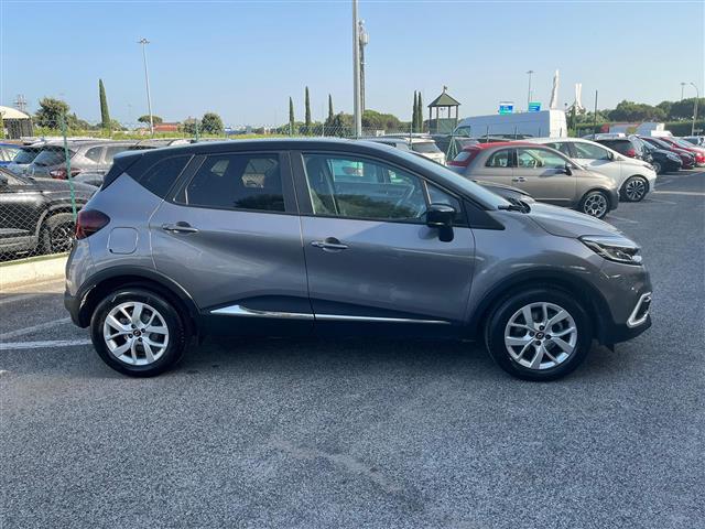 RENAULT Captur I 2017 02641655_VO38043366