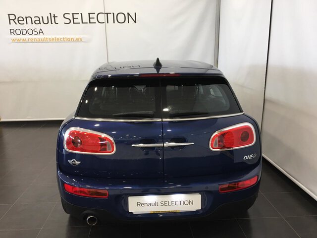 Outside  F54 Clubman Diesel  Lapisluxury Blue