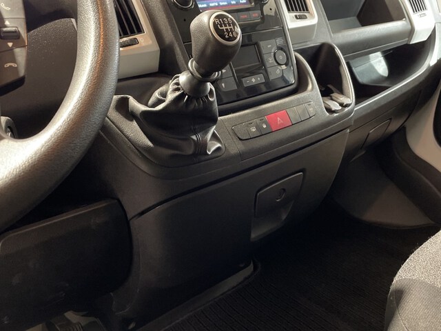 Inside Ducato Furgón Diesel  Blanco