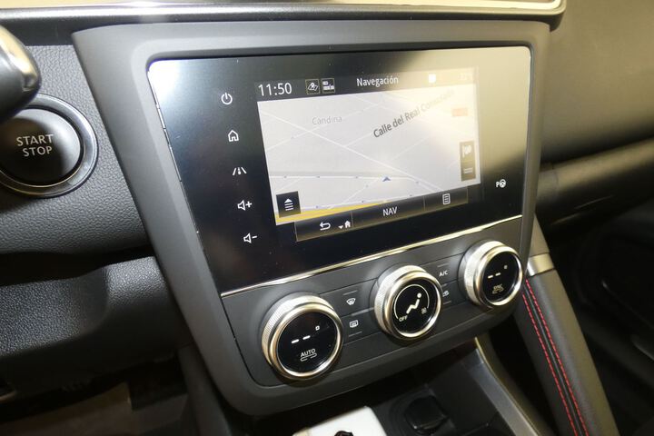 Inside Kadjar Diesel  Blanco Glaciar