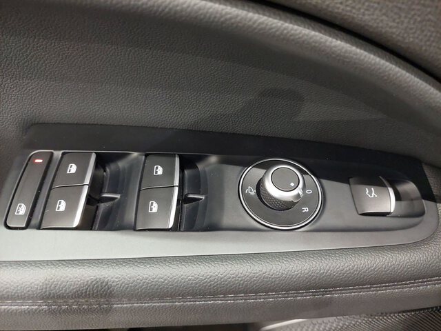Inside Stelvio Diesel  Gris Silverstone