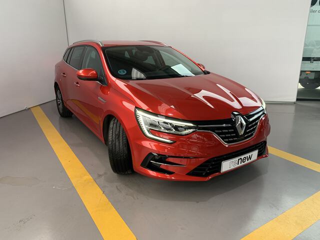 Outside Mégane Sport Tourer  Rojo Deseo