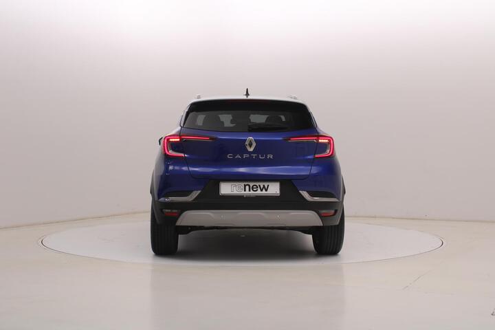 Outside Captur  Azul
