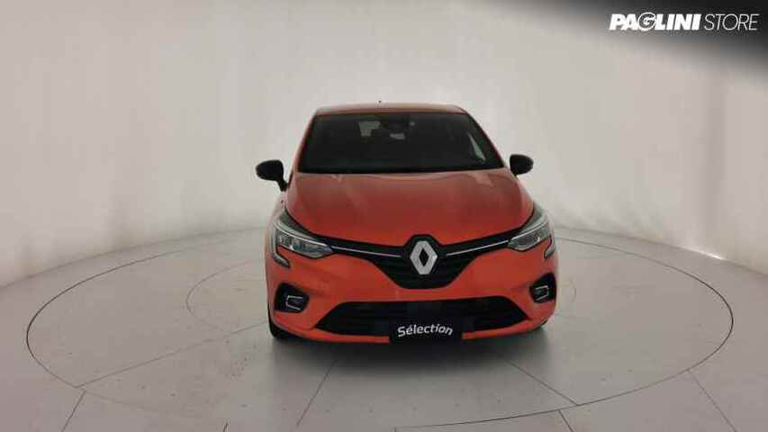 RENAULT Clio 00685108_VO38023454
