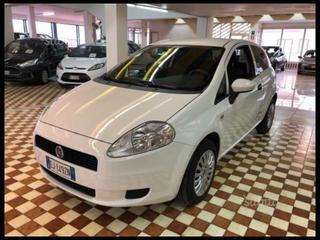 FIAT Grande Punto 00247102_VO38013065