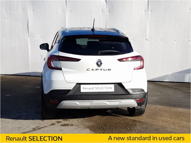 Exterior Captur  White