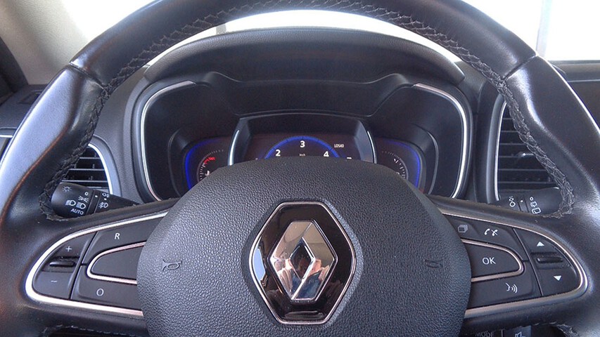 Inside Koleos Diesel  BLANCO