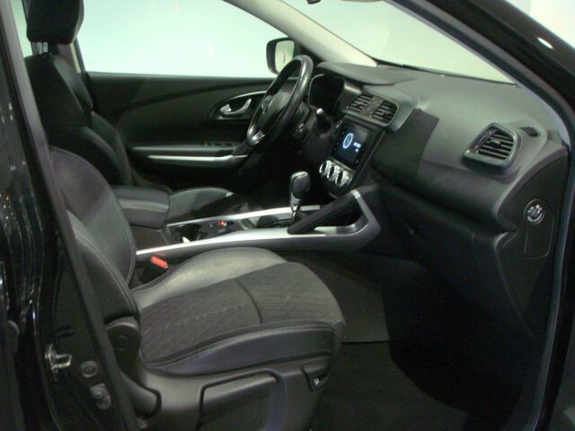 Inside Kadjar  NEGRO