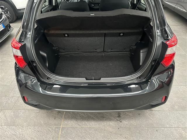 TOYOTA Yaris 00015264_VO38023184
