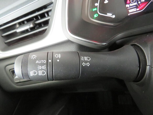 Inside Captur  Azul Volga con techo