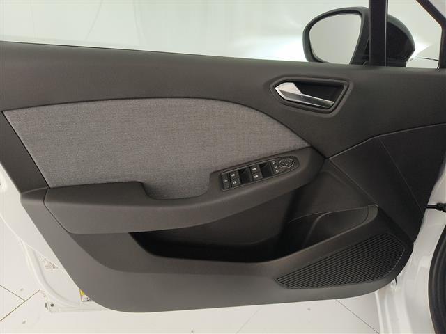 RENAULT Clio V 2023 00199197_VO38023507