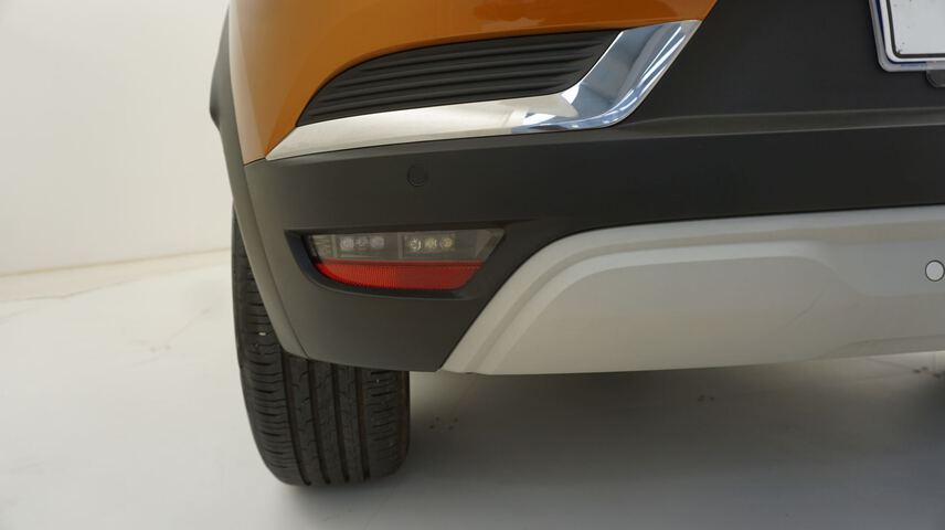 Outside Captur  Naranja