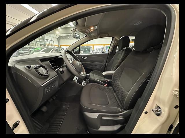 RENAULT Captur 00012351_VO38023184