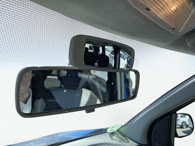 Inside Lodgy Diesel  Azul Rayo