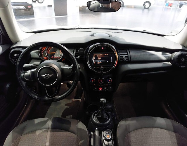 Inside  R56 Diesel  Marfil