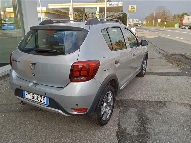 DACIA Sandero  Stepway 00025718_VO38013404