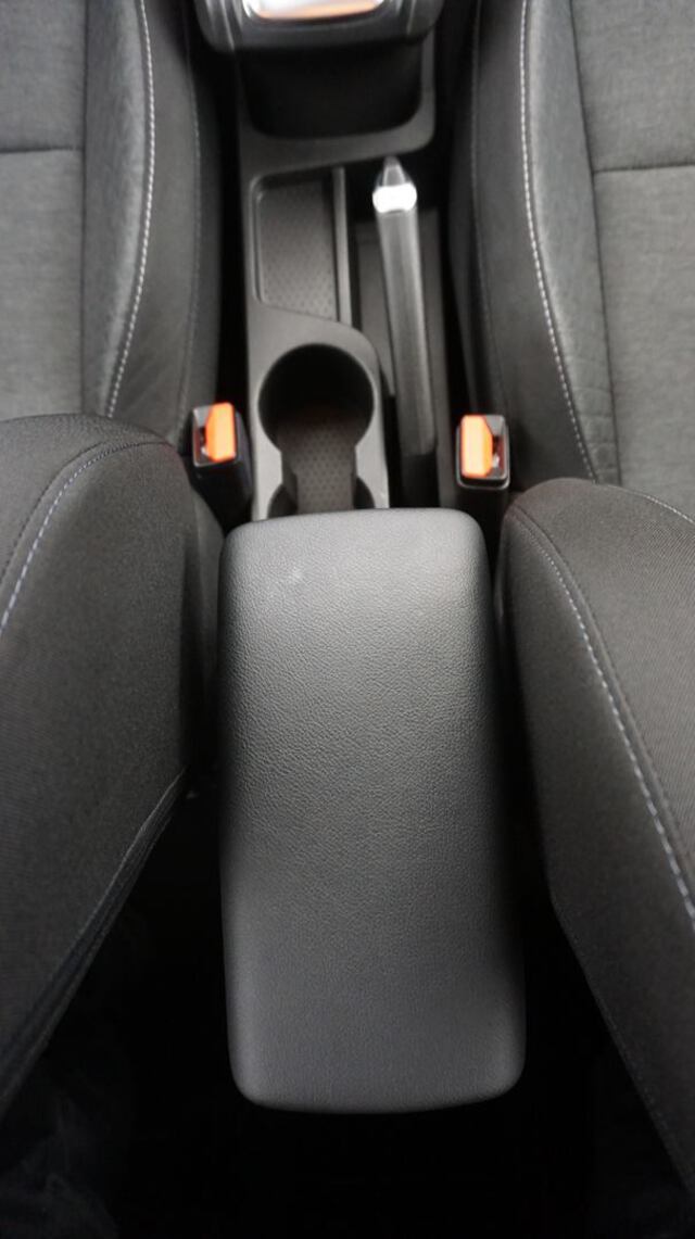 Inside Captur  Gris Highland